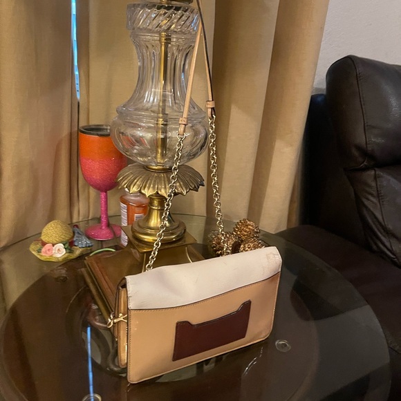 Coach, please check a picture of condition - Picture 3 of 17